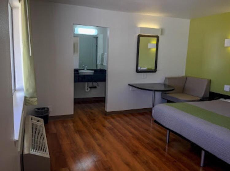American Inn Hawthorne Buitenkant foto