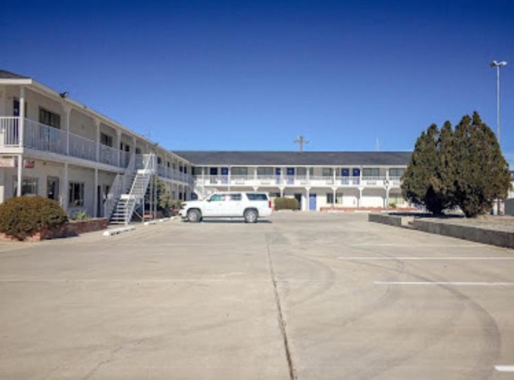 American Inn Hawthorne Buitenkant foto